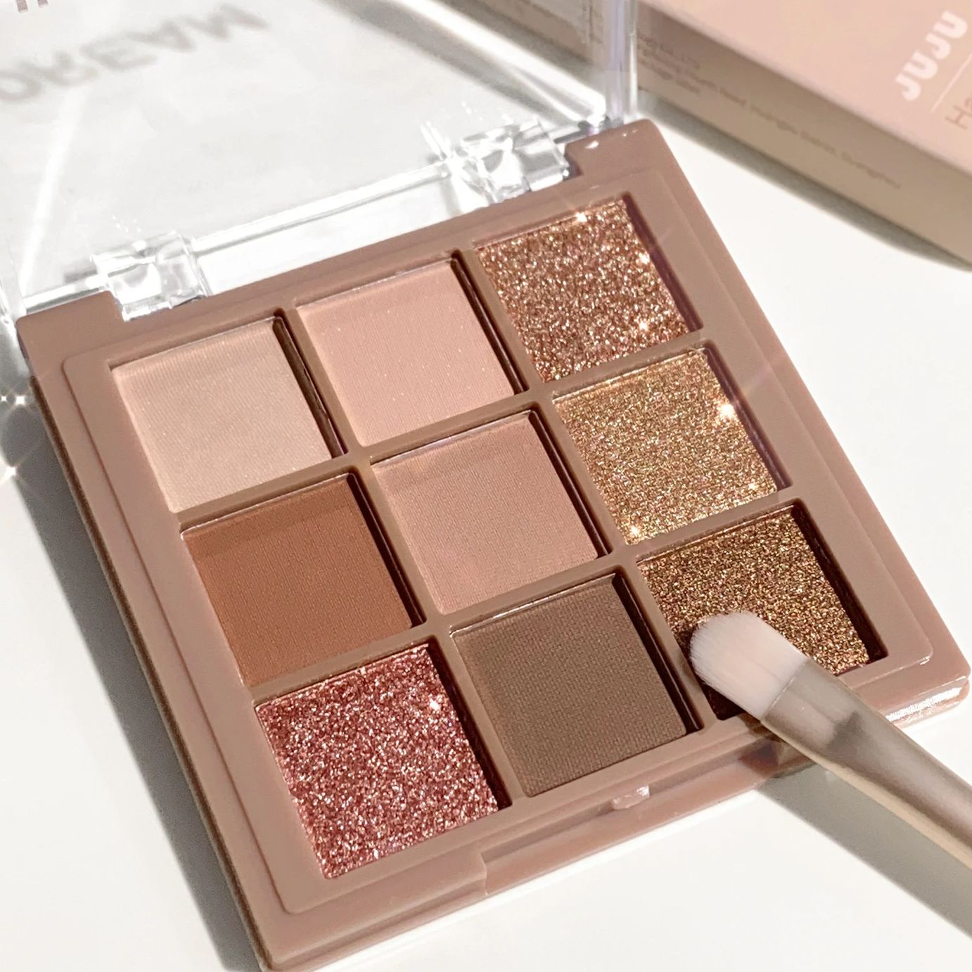 Luksusowa paleta cieni do powi – Beauty Huda Makeup recenzja i cena