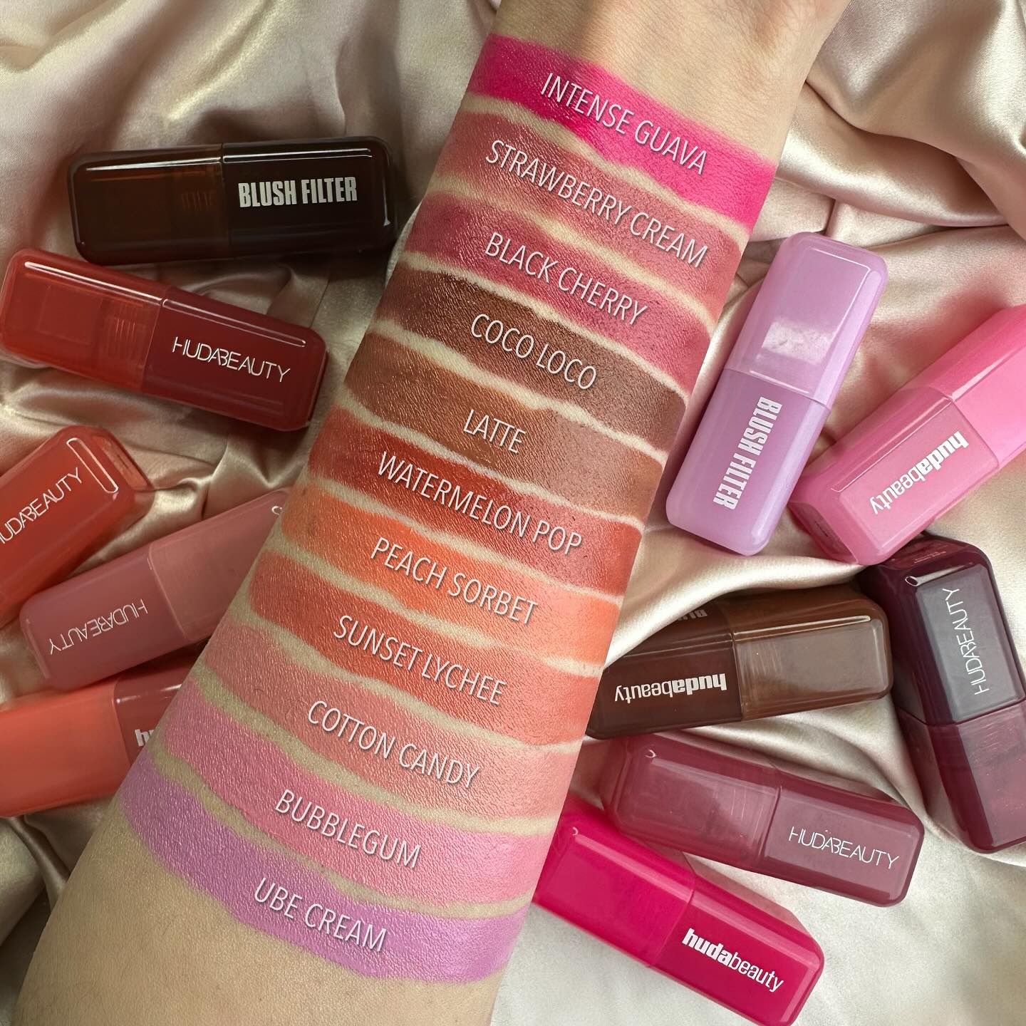 Huda Beauty Blush Filter Soft  – Beauty Huda Makeup recenzja i cena