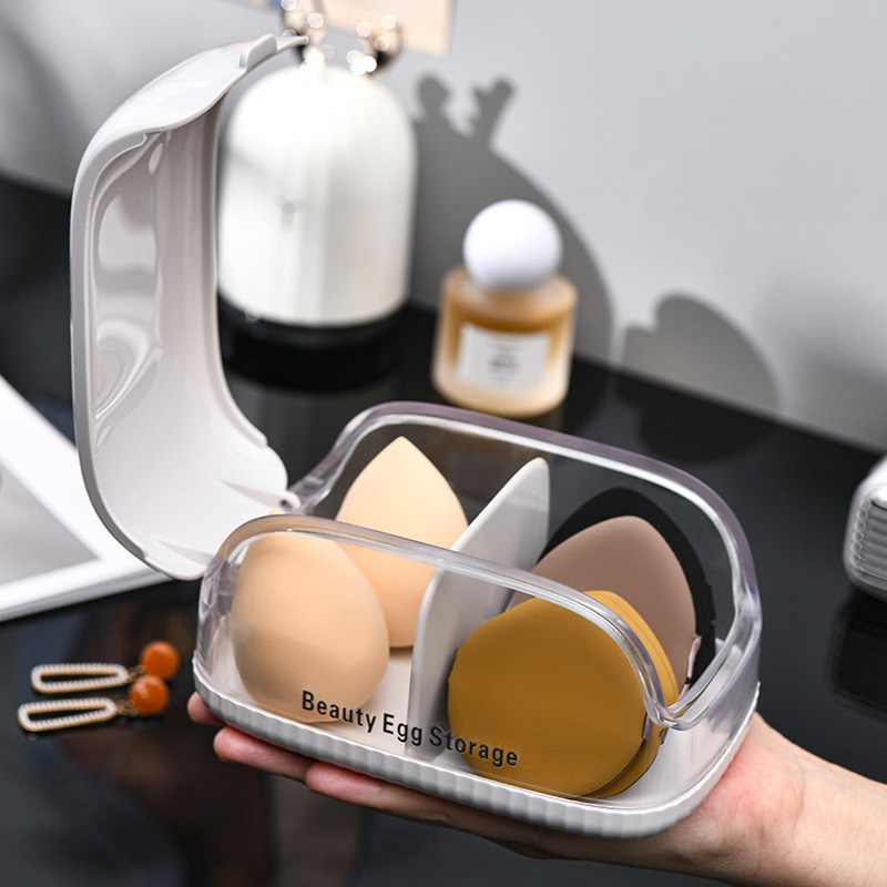 Dwukomorowy pojemnik na gąbecz – Beauty Bay Makeup recenzja i cena